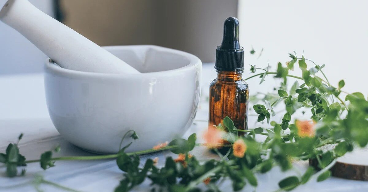 How to Transition from Conventional to Natural Skincare: A Step-by-Step Guide